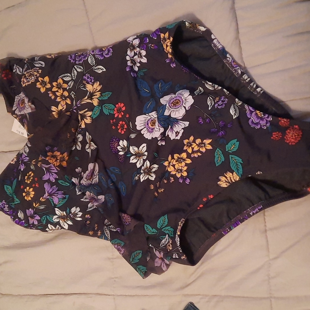 Time and Tru one piece bathing suit six med NWT